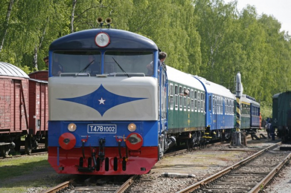 Na trať mezi Ledečkem a Zručí nad Sázavou se vracejí vlaky