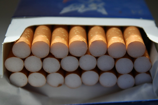 Čtvrtina obyvatel Česka je závislá na tabáku, mladé častěji lákají alternativy